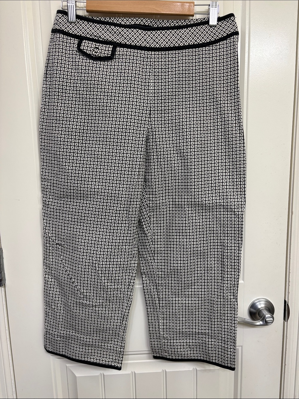 Talbots Black and White Geometric Crop Chinos Dress pants